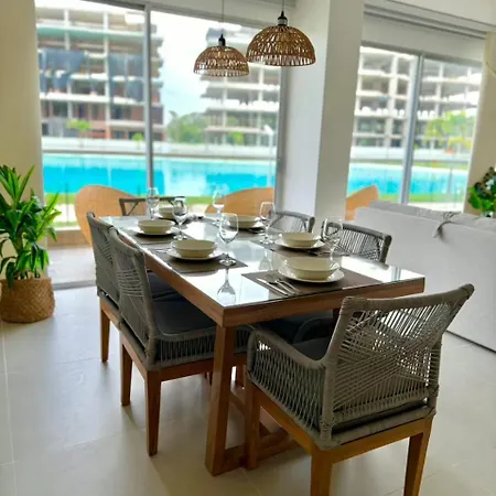 Baia Kristal De Lujo Apartamento